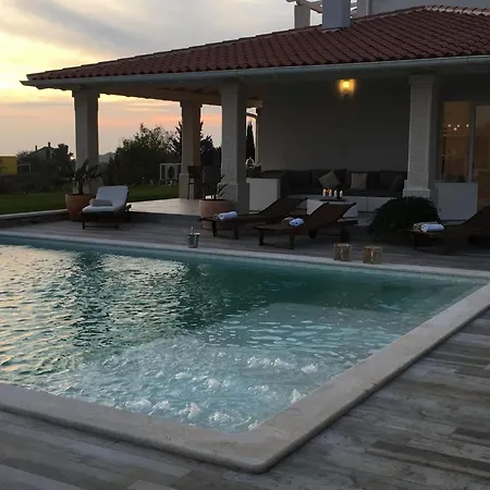 דירה New White Villa, 60 M², Pool *